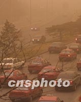 新疆哈密沙塵暴影響北京，環保部門加強源頭治理與預警